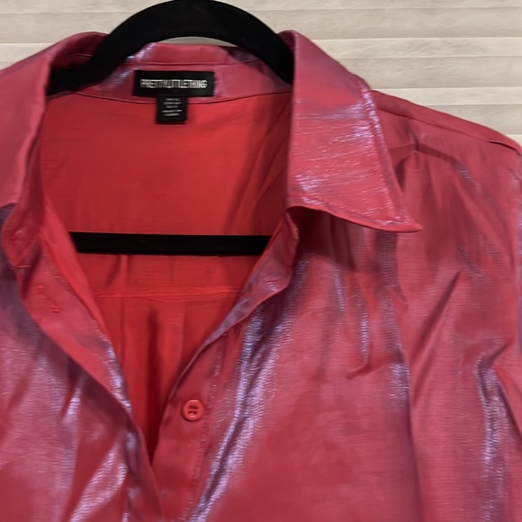 Shiny metallic pink blouse - Picture 2 of 3